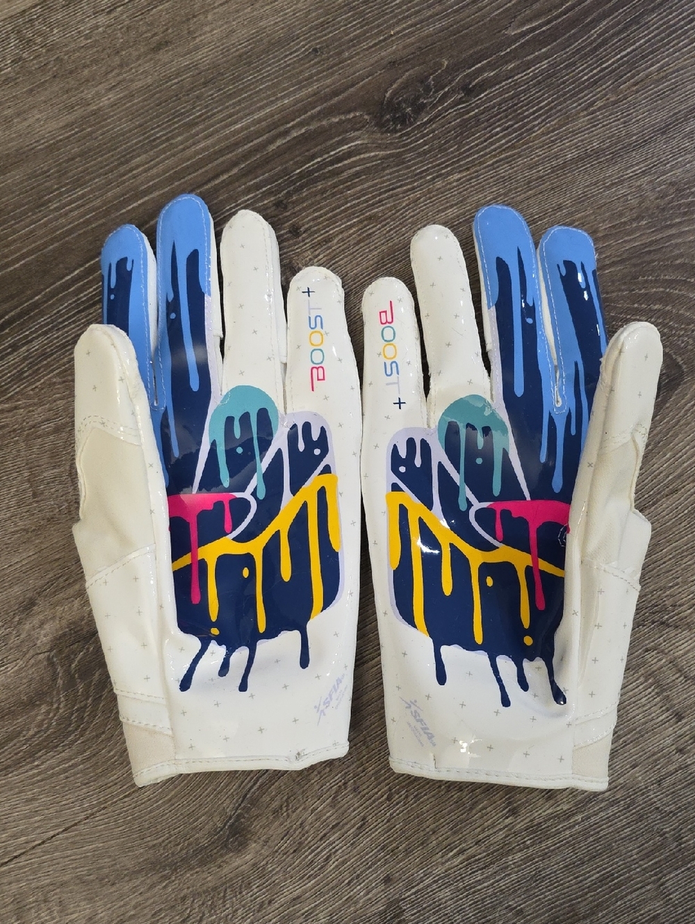 Grafitti Grip Boost+ Football Gloves